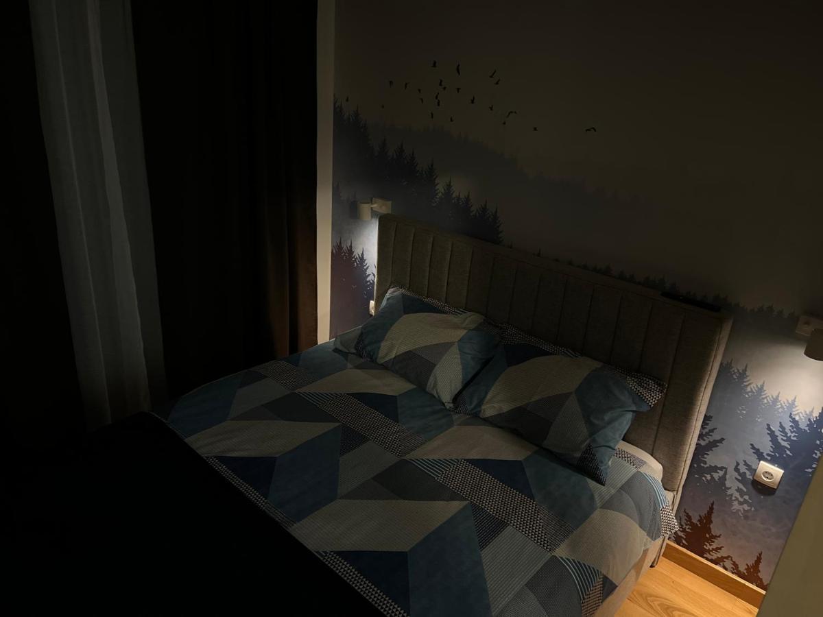 Apartment 1496