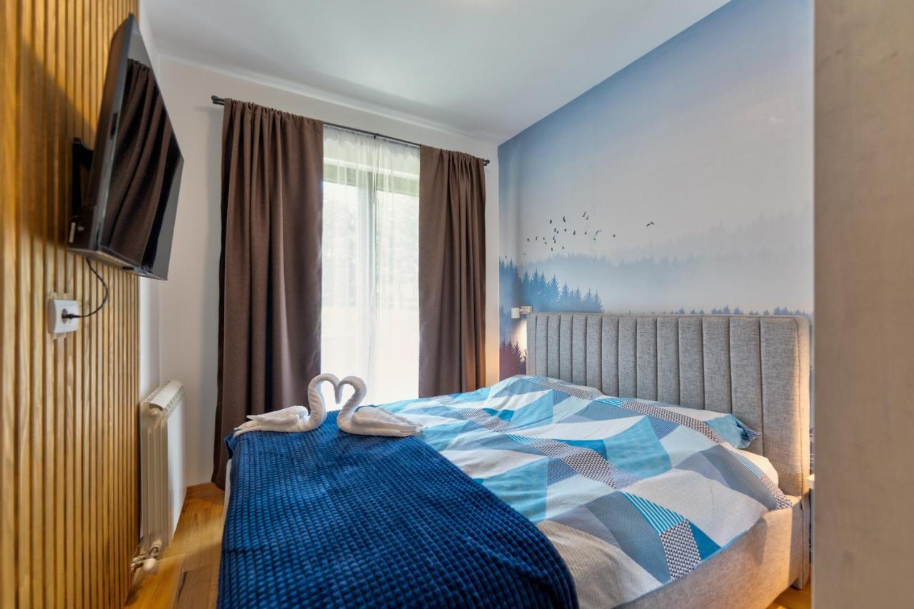 1496 Apartment *